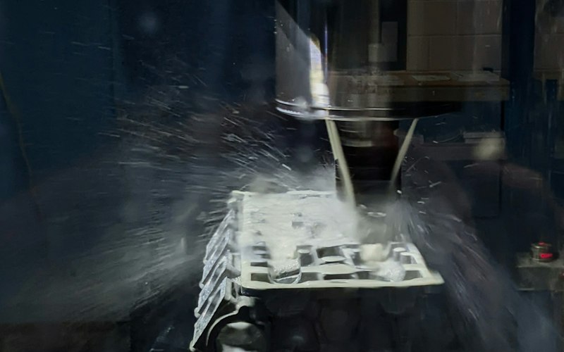 Spark-intensive metal cutting in a steel workshop